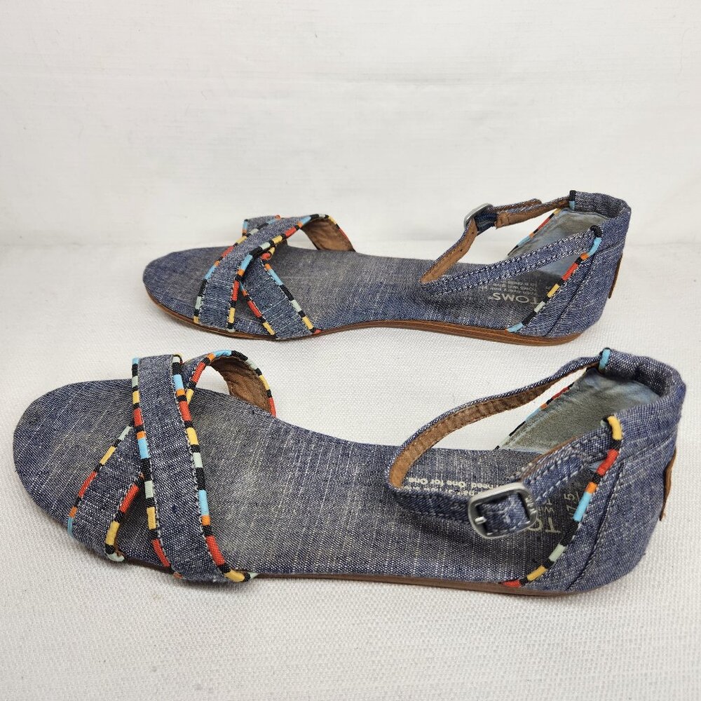 TOMS Womens 7.5 W Blue Ankle Strap Flat Sandals Chambray Buckle - Picture 5 of 6
